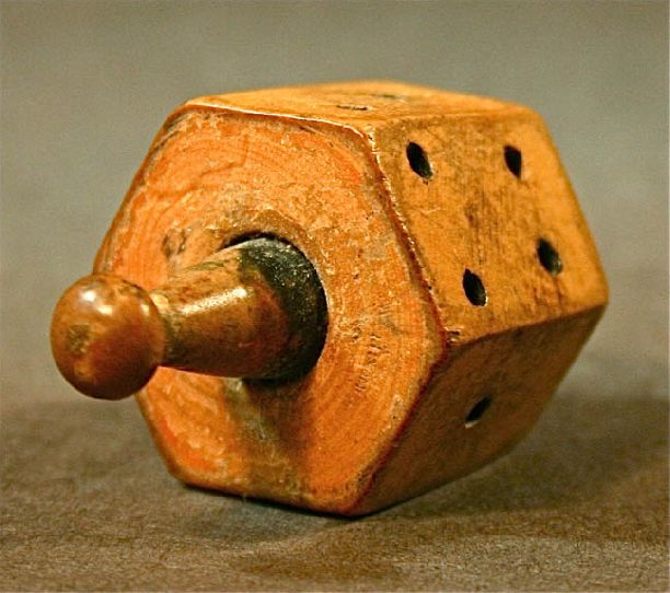 Busacca Gallery Six sided gambling top wooden spinning Dice